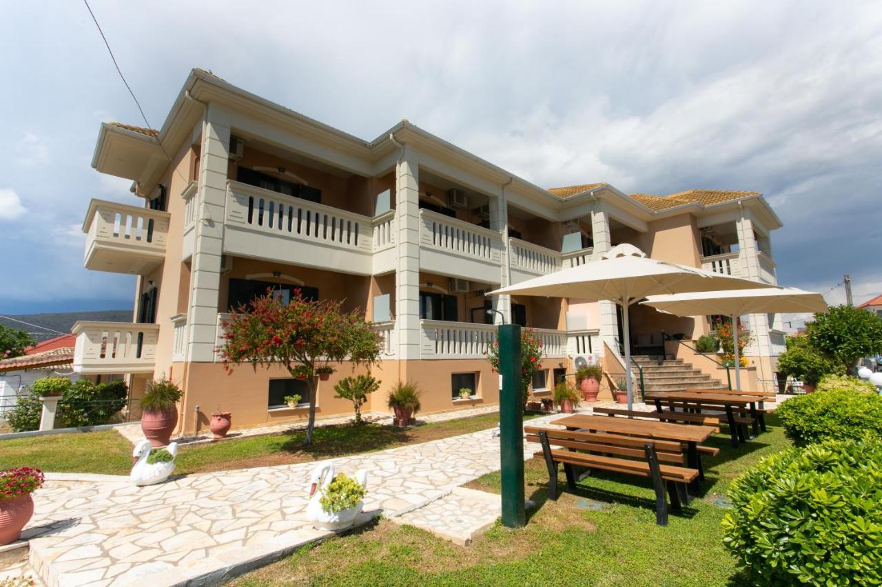 Lady Elena Hotel Ammoudia Esterno foto